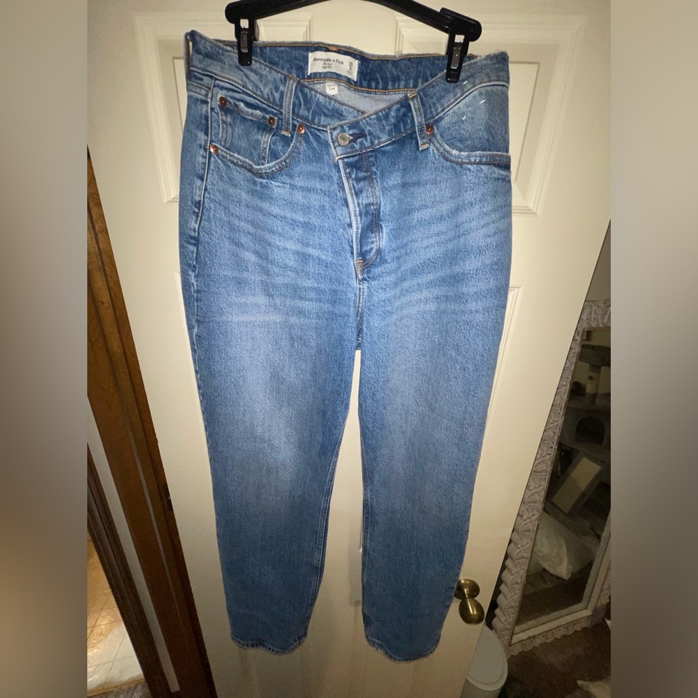 Abercrombie Curve Love Dad Jeans